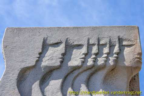 Brielle - Komunikace