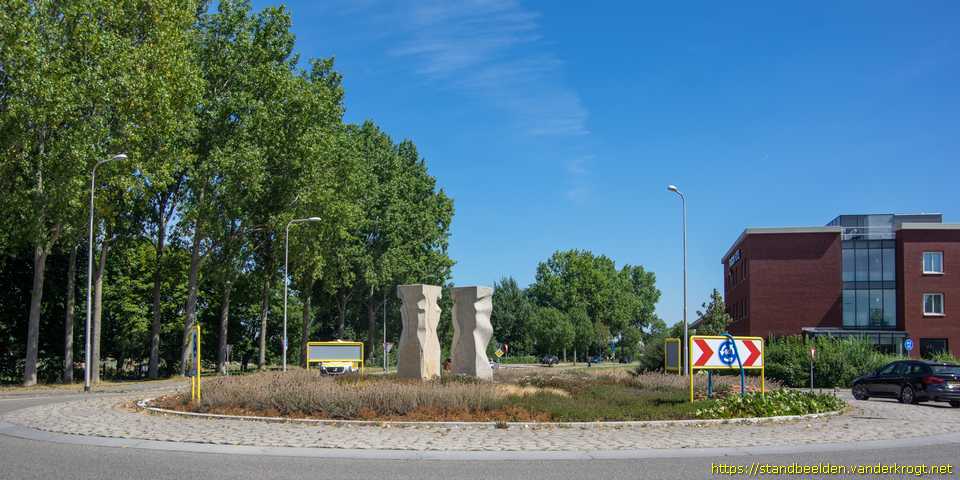 Brielle - Komunikace