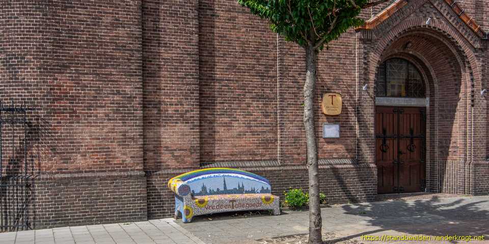 Delft - Social Sofa 'Franciscaanse bank'