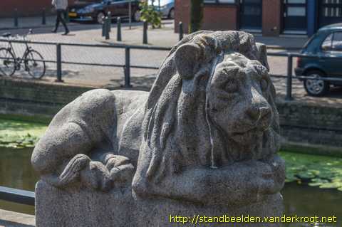 Den Haag - Paarden- en dierenbeelden