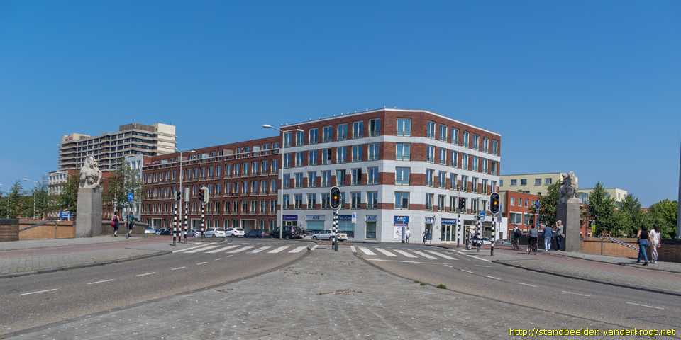 Den Haag - Paarden- en dierenbeelden