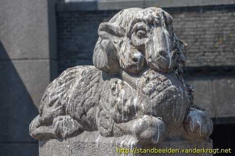 Den Haag - Paarden- en dierenbeelden