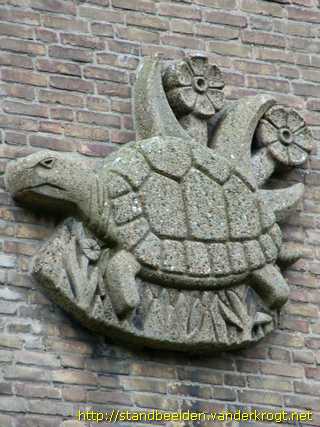 Den Haag - Reliëfs dieren