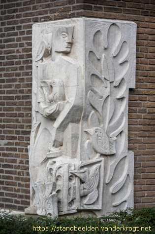 Den Haag - Reliëf Man, vrouw, vogels en bomen