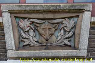 Den Haag - Verschillende dieren en een ridder te paard