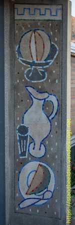Den Haag - Portiekornamenten mozaïek
