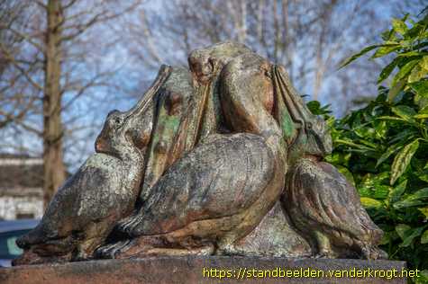 Leiden - Beeldengroep Park die Leythe