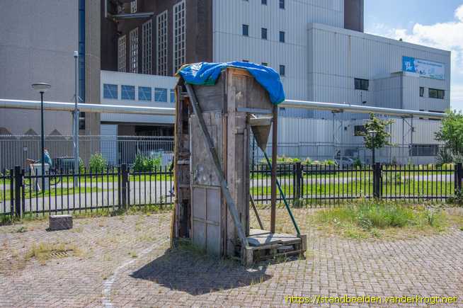 Leiden - De voordeur van de conciërge