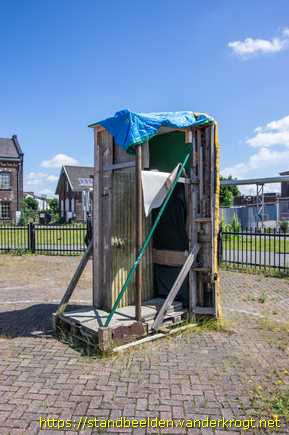 Leiden - De voordeur van de conciërge