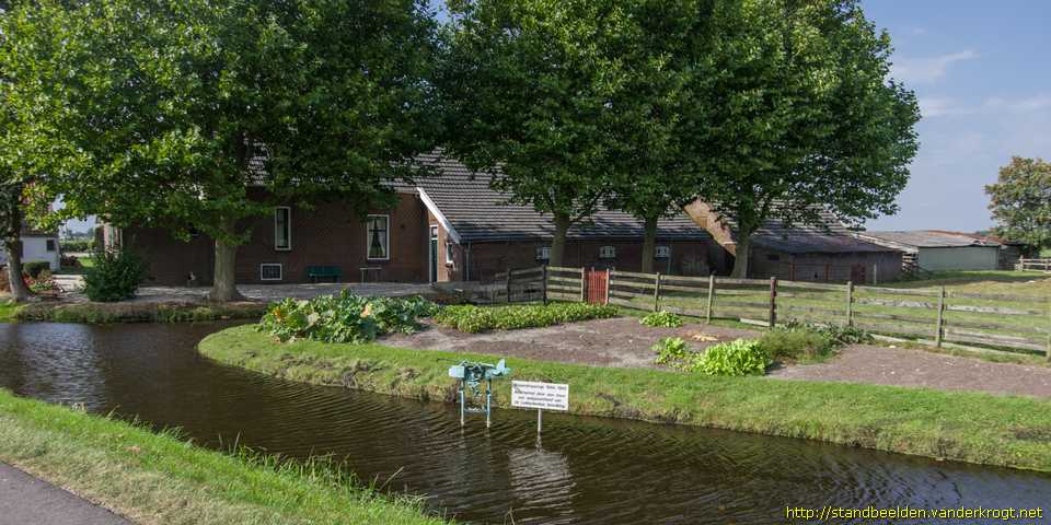 Lekkerkerk - Monument Wapendroppings 1944-1945