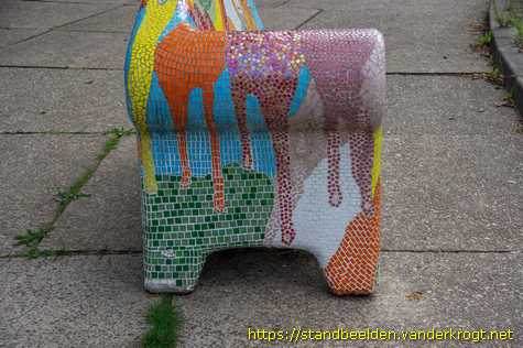 Rotterdam Heijplaat - Social Sofa 'Vrijheid'