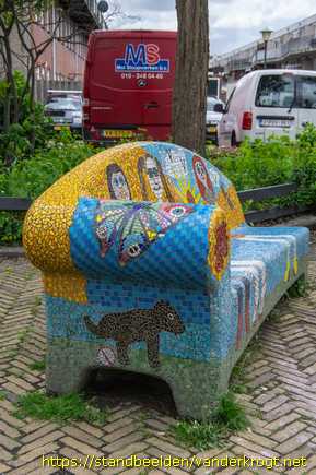 Vlaardingen - Social Sofa 'Anneke Bussinkplein'