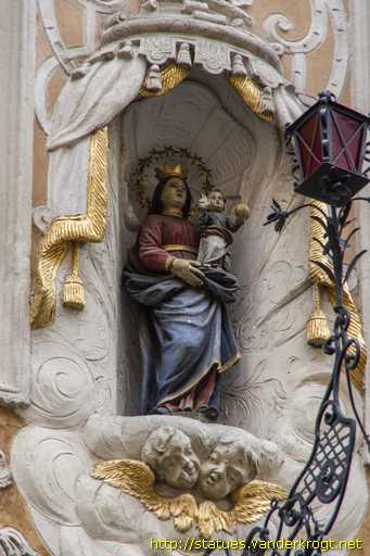 Graz /  Hausmadonna