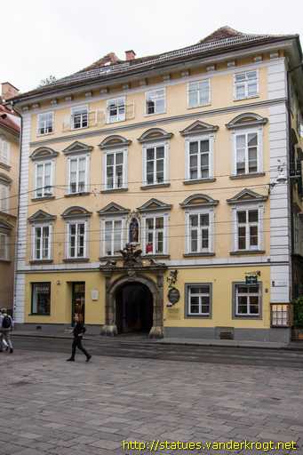 Graz /  Hausmadonna