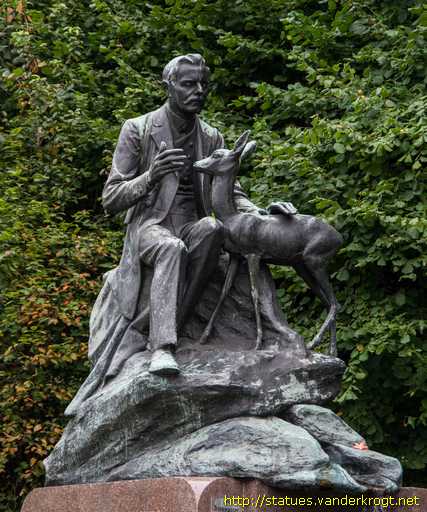 Kapfenberg /  Waldschulmeisterbrunnen - Peter Rosegger
