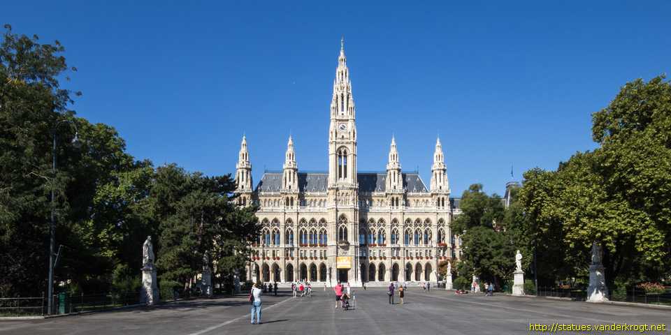 Wien /  Statuen von der ehem. Elisabethbrücke