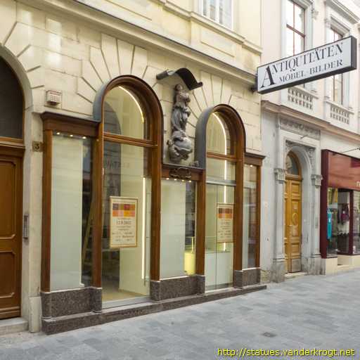 Wien /  Hausmadonna