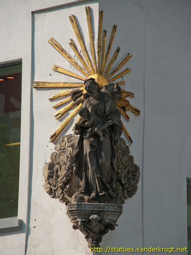 Antwerpen /  Madonna met Kind