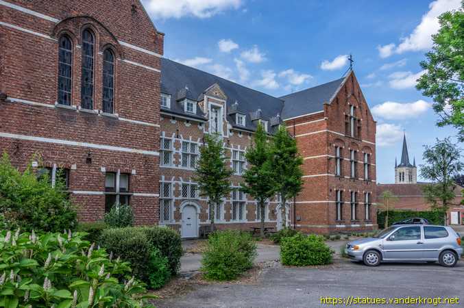 Geel /  Maria met kind
