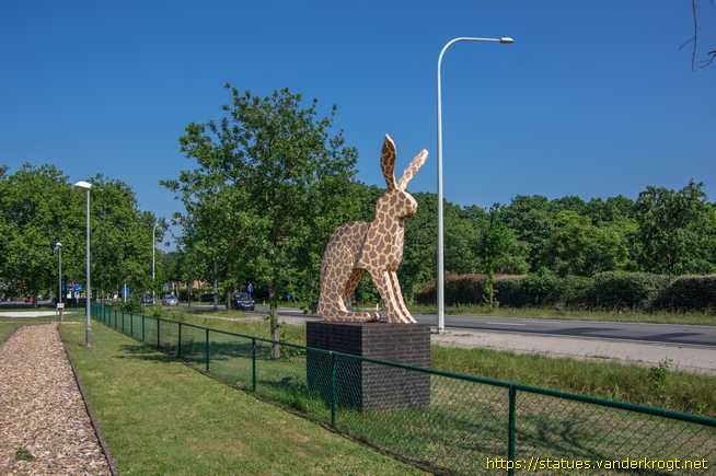 Beerse /  Ceci n'est pas une giraffe, alias Girafkonijn