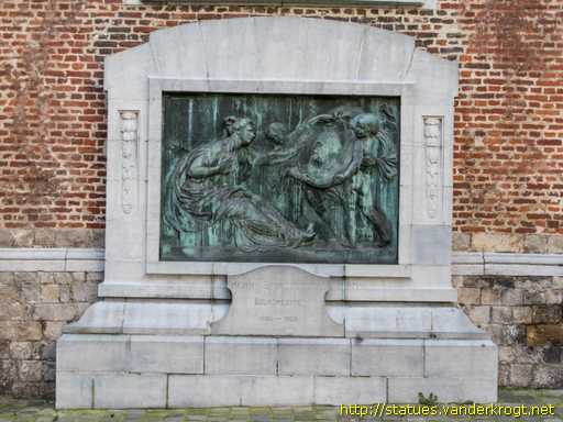 Mons /  Monument à Henry Sainctelette