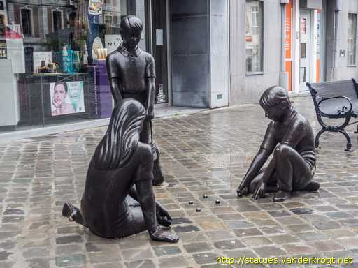 Huy /  	Les joueurs de billes