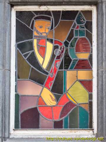Dinant /  Vitrail d'Adolphe Sax