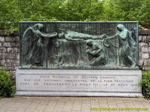 Dinant /  Monument á la Mur Tschoffen