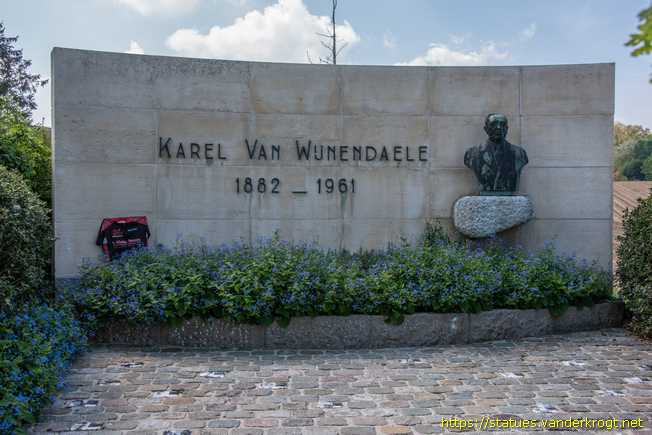Kwaremont /  Karel Van Wijnendaele