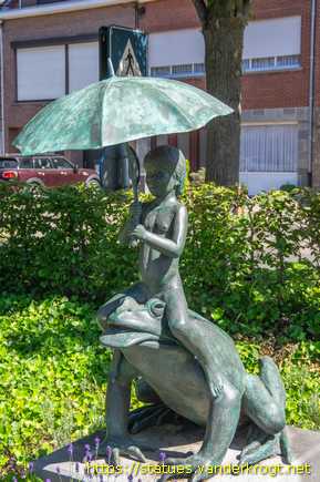 Zwijndrecht /  Onder de regen