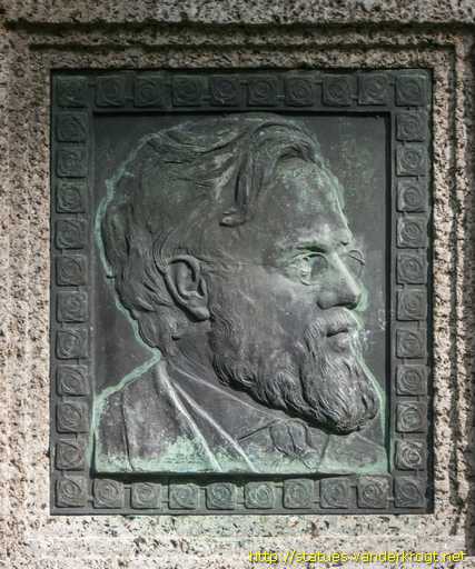 Sankt Gallen /  Ernst-Götzinger-Denkmal - Eule