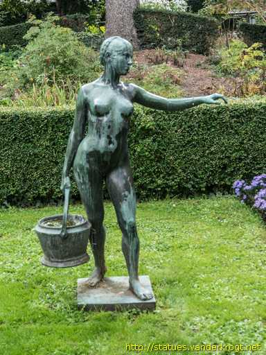 Schaffhausen /  Die Wasserträgerin