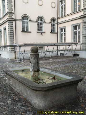Schaffhausen /  Schüler und Schülerin-Brunnen