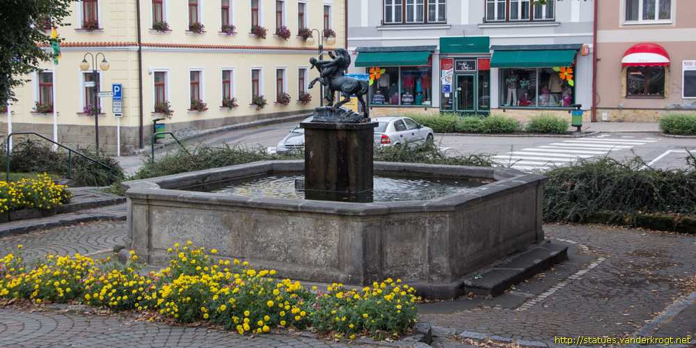 Žamberk /  Nymfa a Kentaur