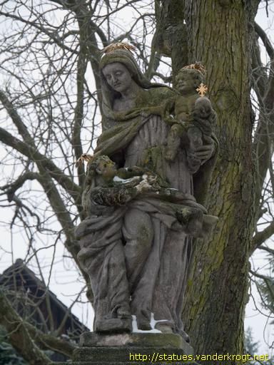 Dožice /  Svatá Anna Samotřetí