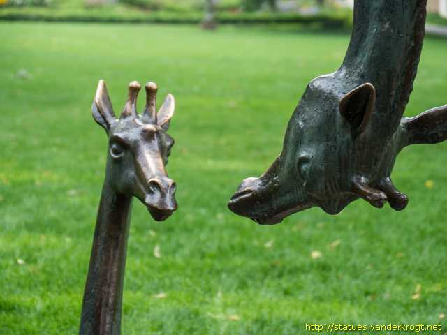 Berlin /  Zwei Giraffen