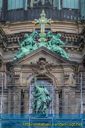 Berlin / Christus und der Apostelen am Dom