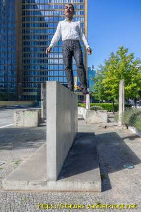 Berlin /  Balanceakt