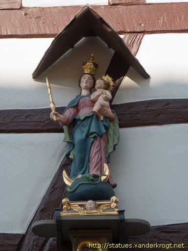 Buchen (Odenwald) /  Hausmadonna