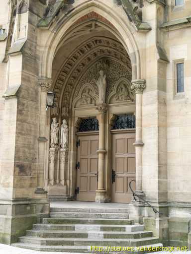 Stuttgart /  Maria und vier Propheten