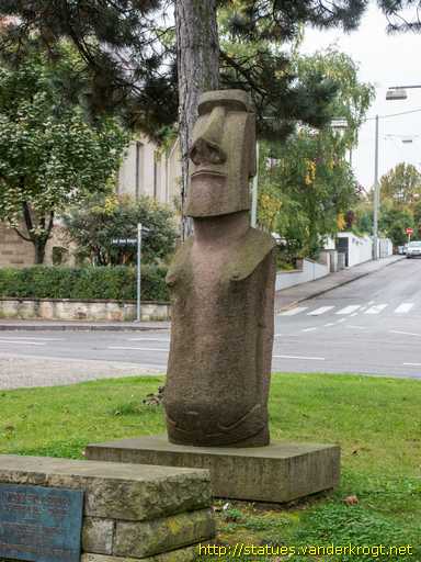 Stuttgart /  Moai-Skulptur