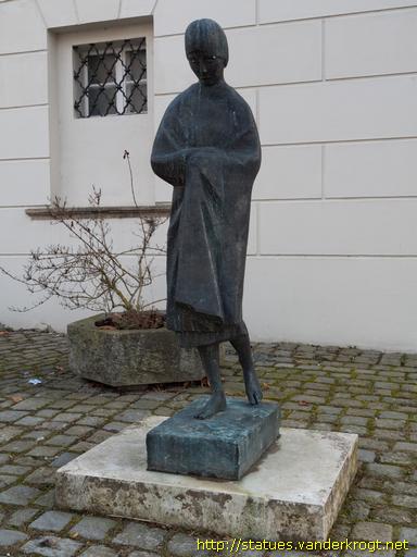 Passau /  Waisenmädchen