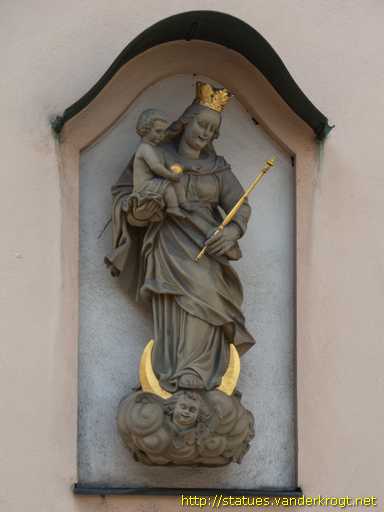 Würzburg /  Hausmadonna