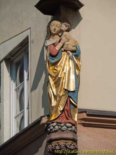 Nürnberg /  Hausmadonna