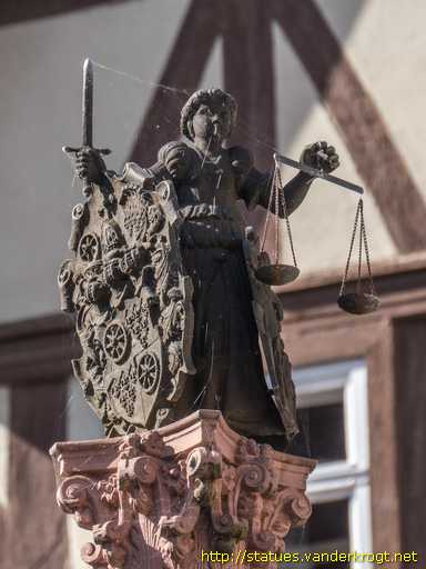 Miltenberg /  Marktbrunnen