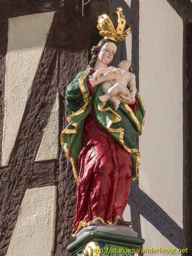 Miltenberg /  Hausmadonna