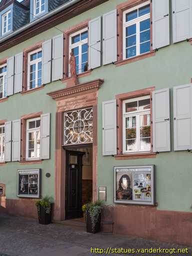 Miltenberg /  Hausmadonna