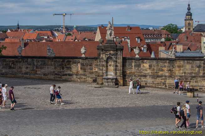 Bamberg /  Fortunata-Brunnen und die vier Jahreszeiten