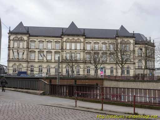 Hamburg /  Porträts von Schriftsteller, Künstler, Wissenschaftler, Historiker, Architekten usw.