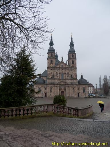 Fulda /  Heiligenstatuen am Dom Sankt Salvator